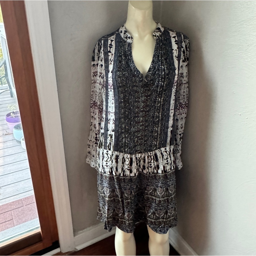 Tiny long sleeve printed dress size Xs NWT